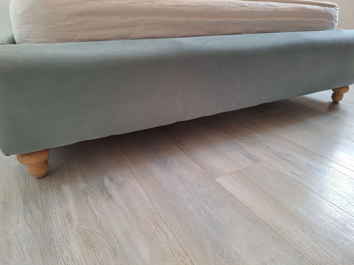 Double Bed with Mattress - Image 4