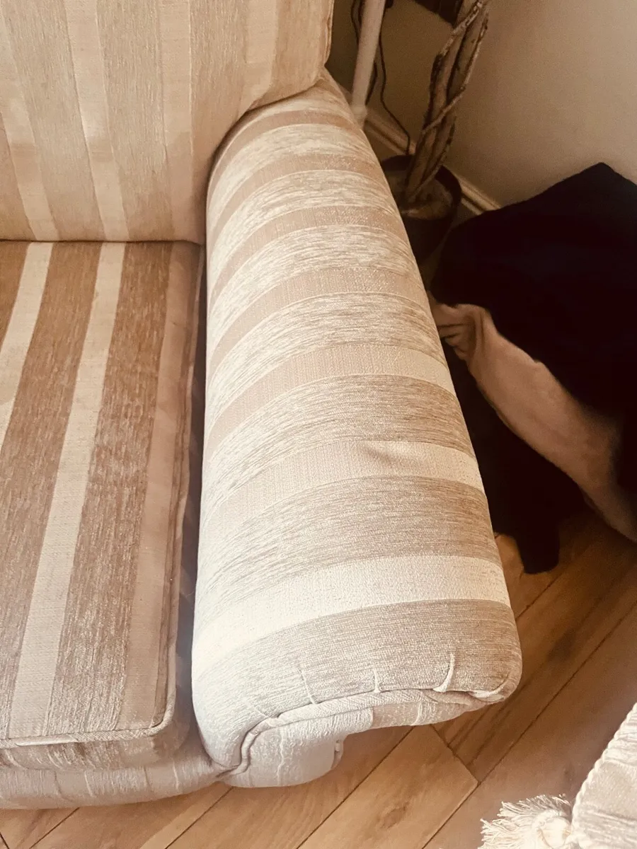 Chair - Image 3