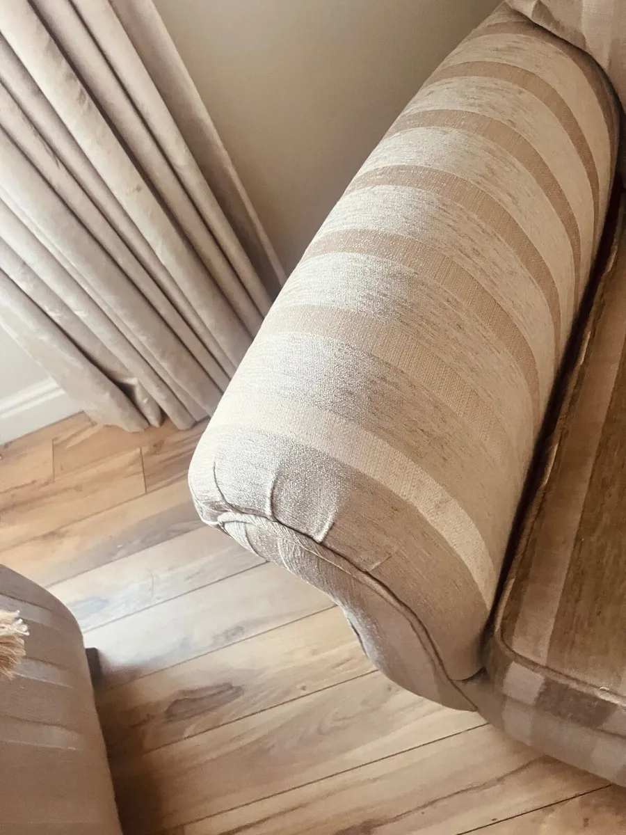 Chair - Image 4