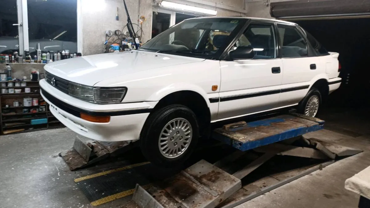 Toyota. Sprinter executive auto. + Calibra turbo - Image 3