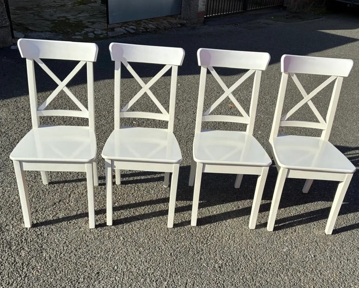 White extended Table & 4 Solid Chairs - Image 2