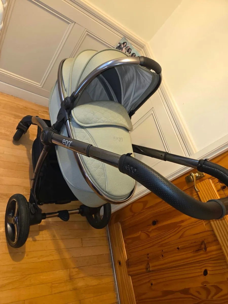 Egg pram all accessories - Image 4