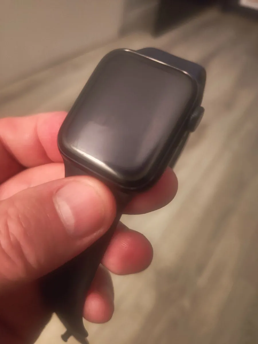 Apple SE 40mm GPS - Image 2