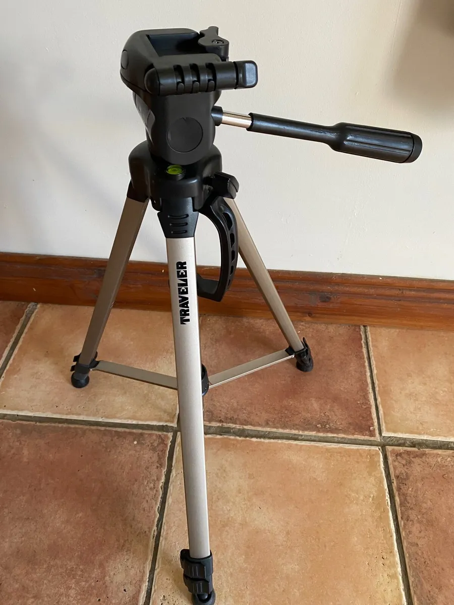 Tripod - Image 2