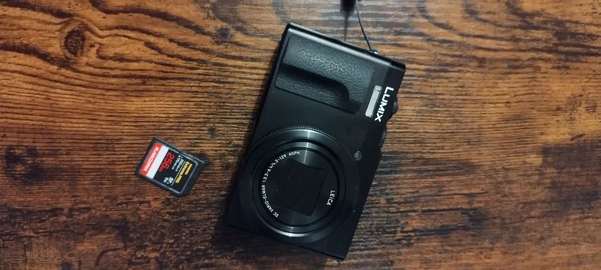 Panasonic DC-TZ99 Compact Zoom 4K Travel Camera - Image 3