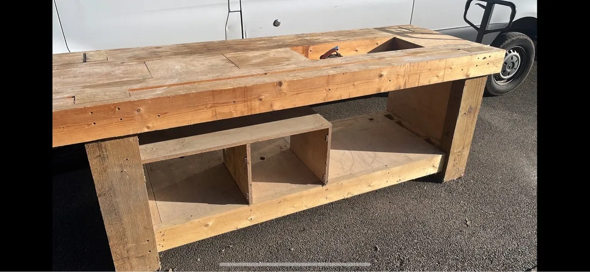 Wooden workbench - Image 2