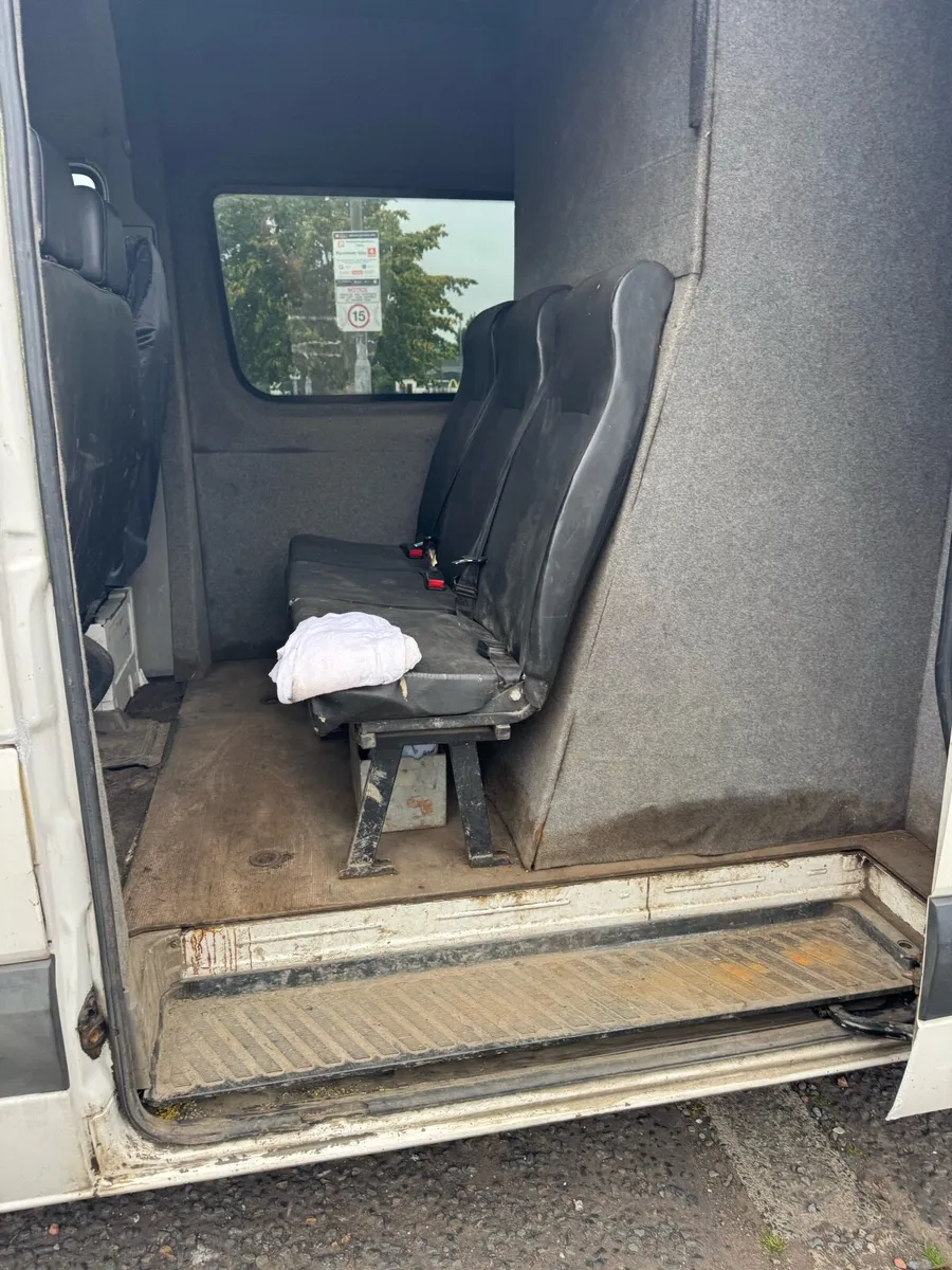 2015 vw crafter 6 seater spare or repair - Image 4