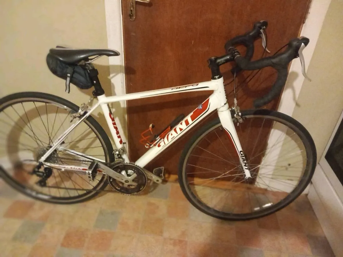 ROAD BIKE - Image 4