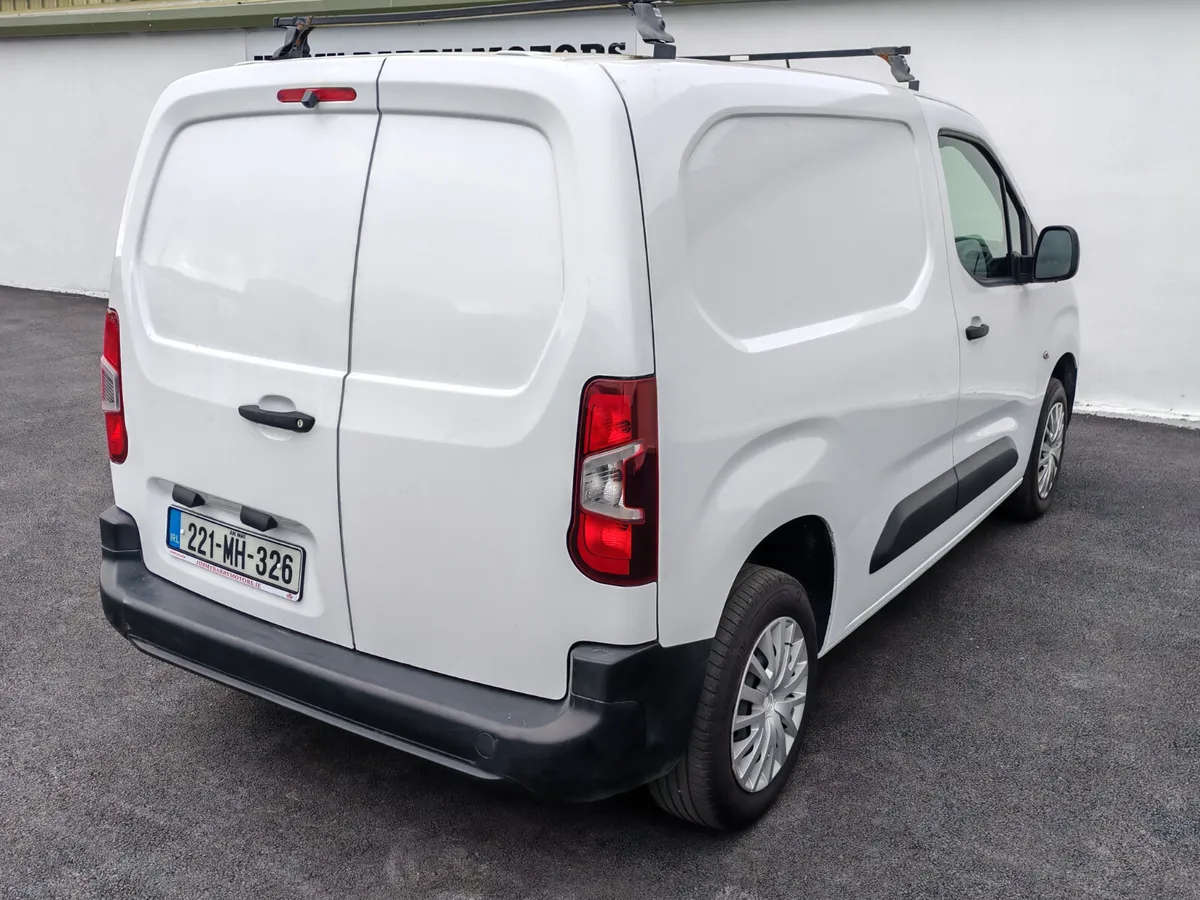 Citroen Berlingo 2022 3 Seater - Image 4