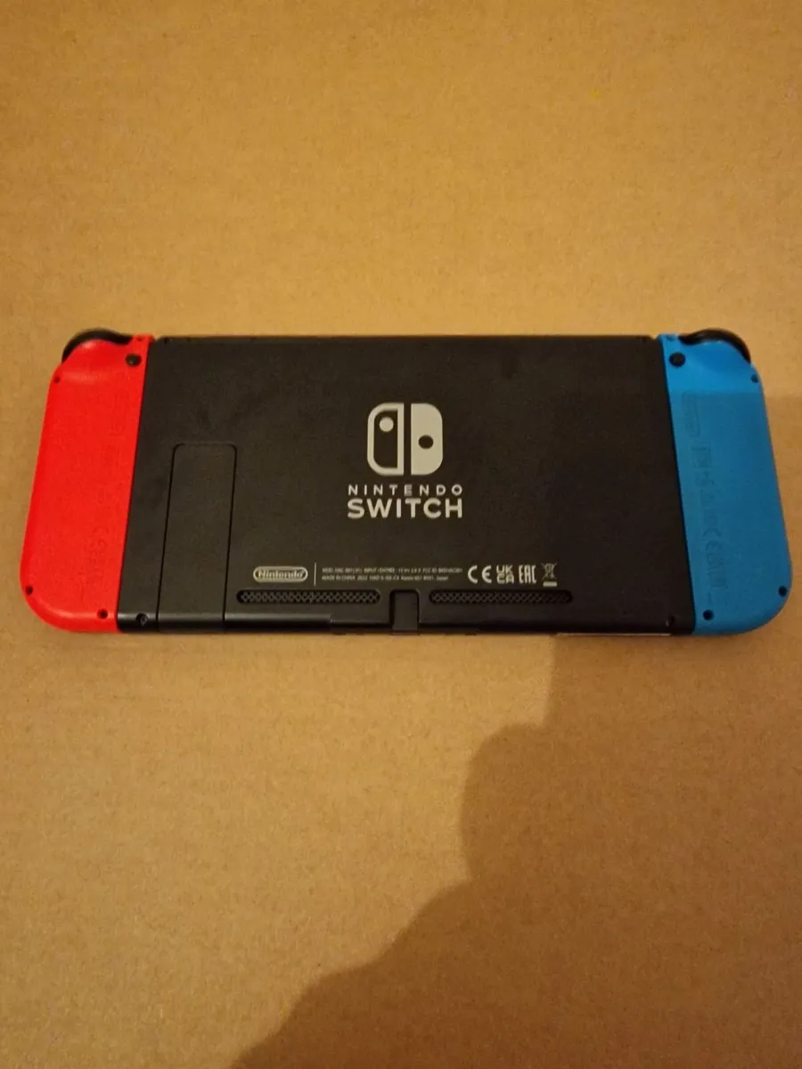 Nintendo Switch V2 (2022 Model) - Image 2