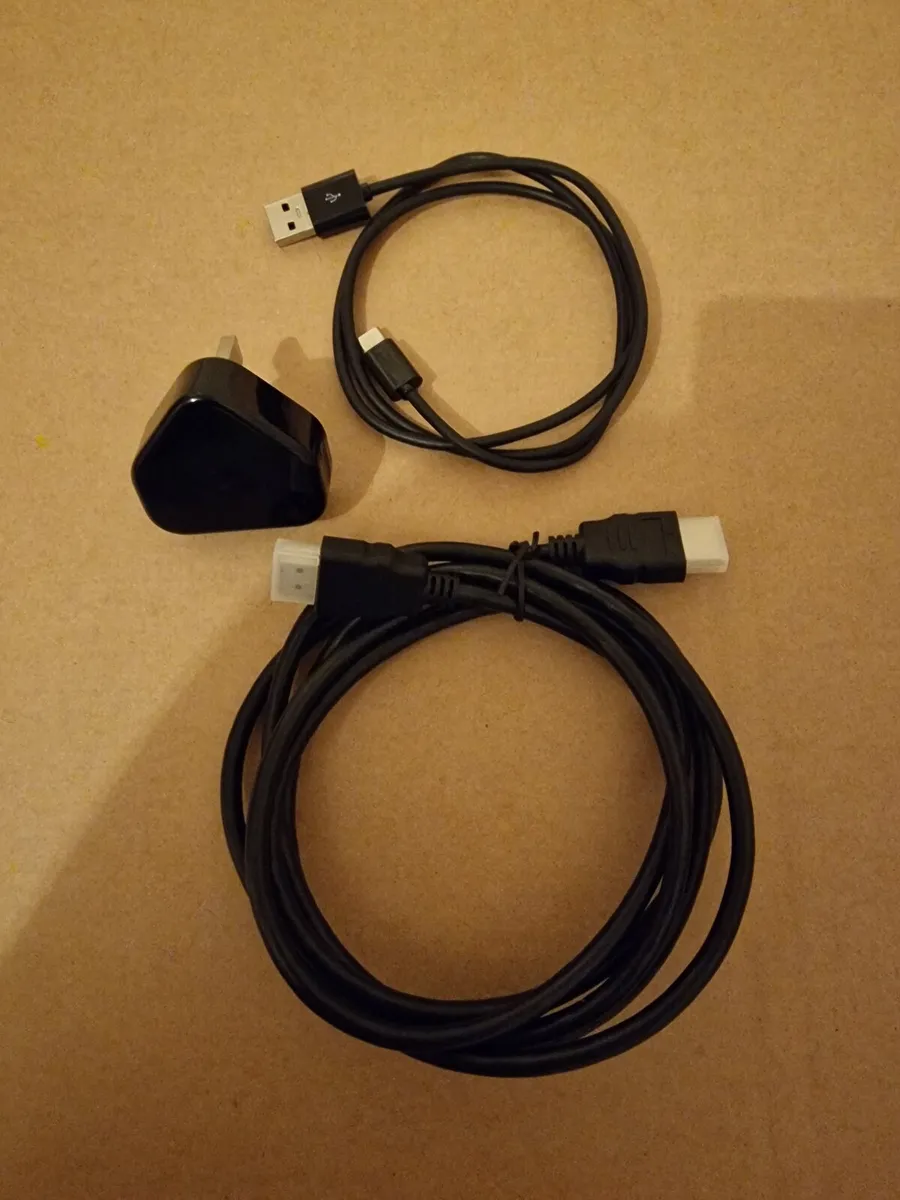 Nintendo Switch V2 (2022 Model) - Image 4