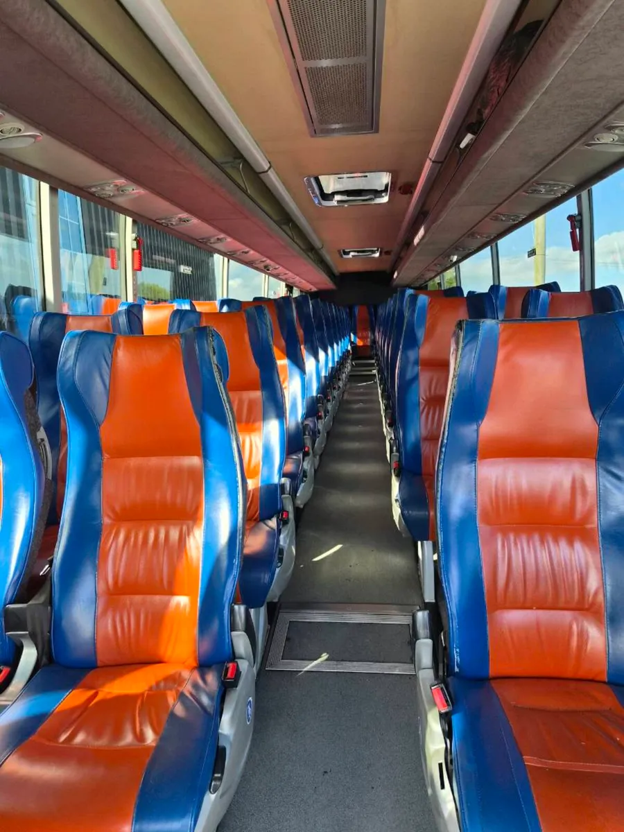Coach - Image 3