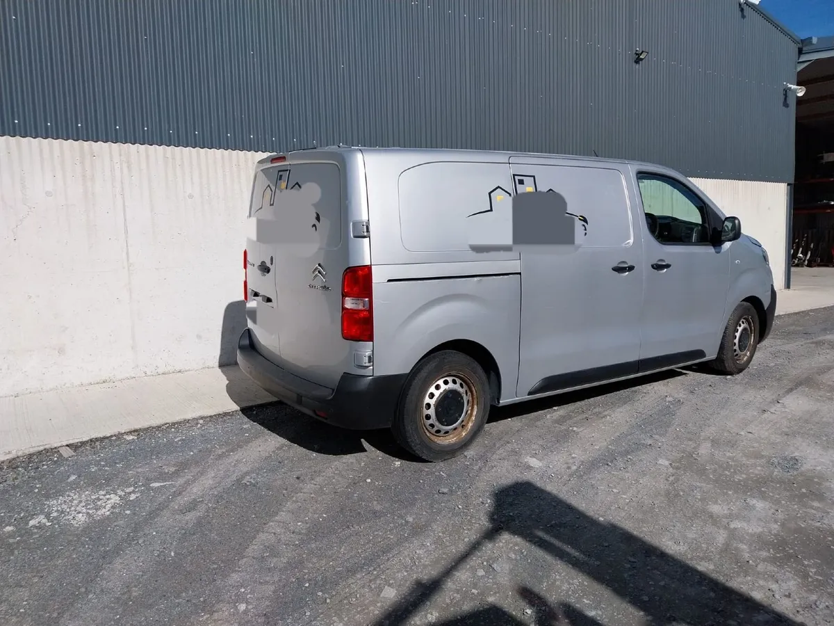 2019 Citroen Dispatch - Image 2