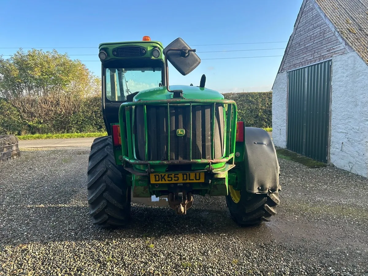 John Deere 3215 Loader 2006 (6675 hours) - Image 4
