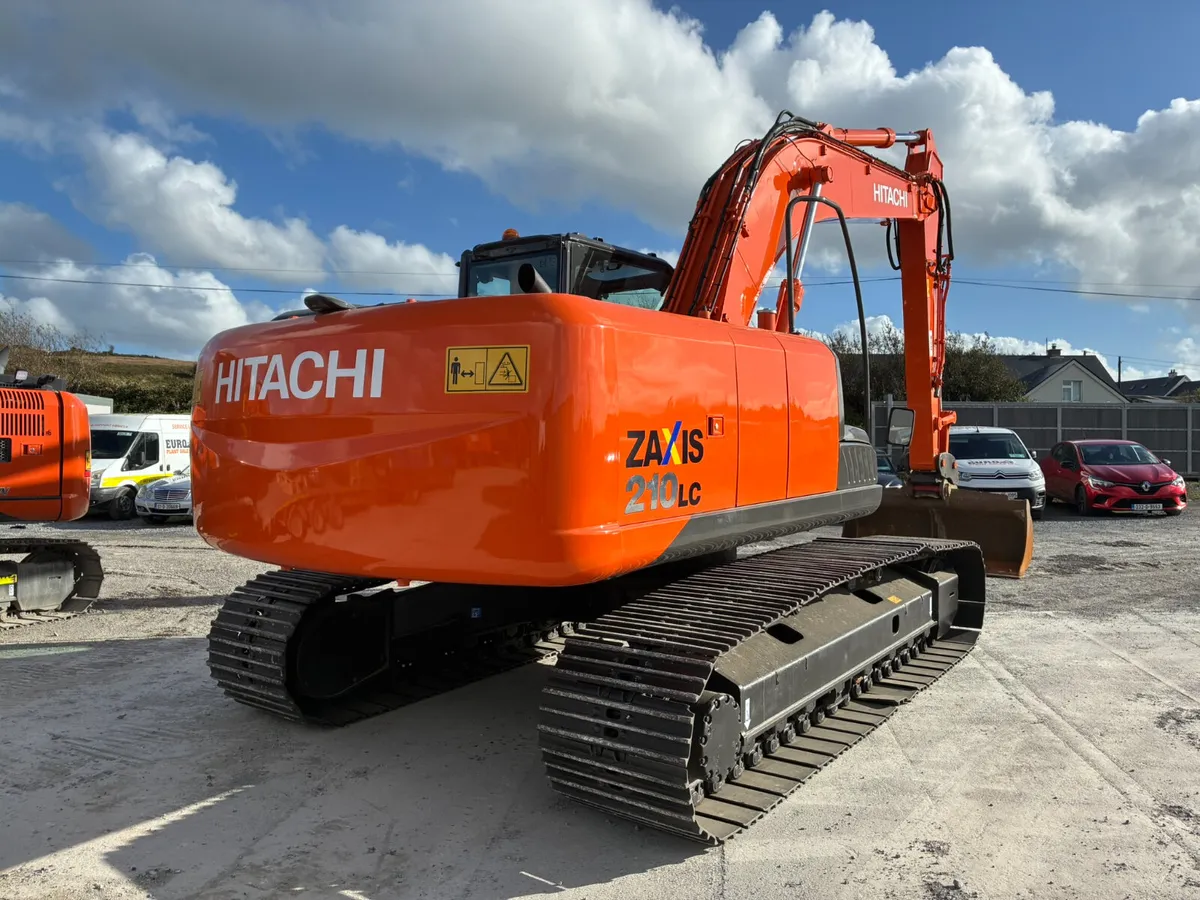 Hitachi ZX210LC-3 - Image 1