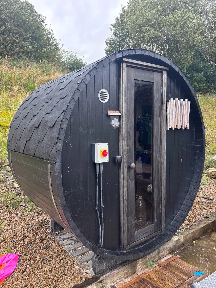 4 person barrel sauna - Image 1