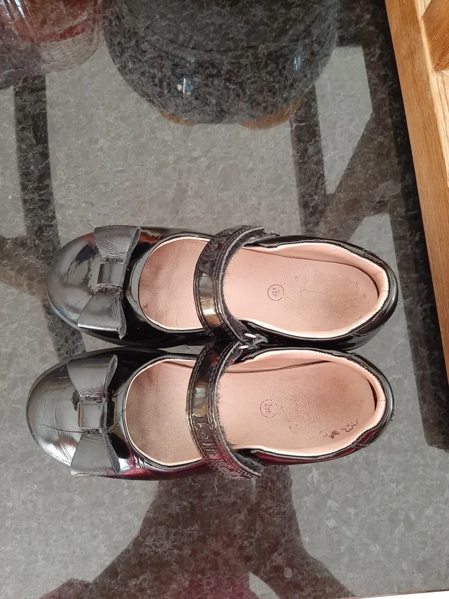 Kids shoes - Image 2