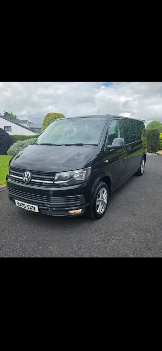 Vw Transporter T6 T32 Highline  kombi - Image 2