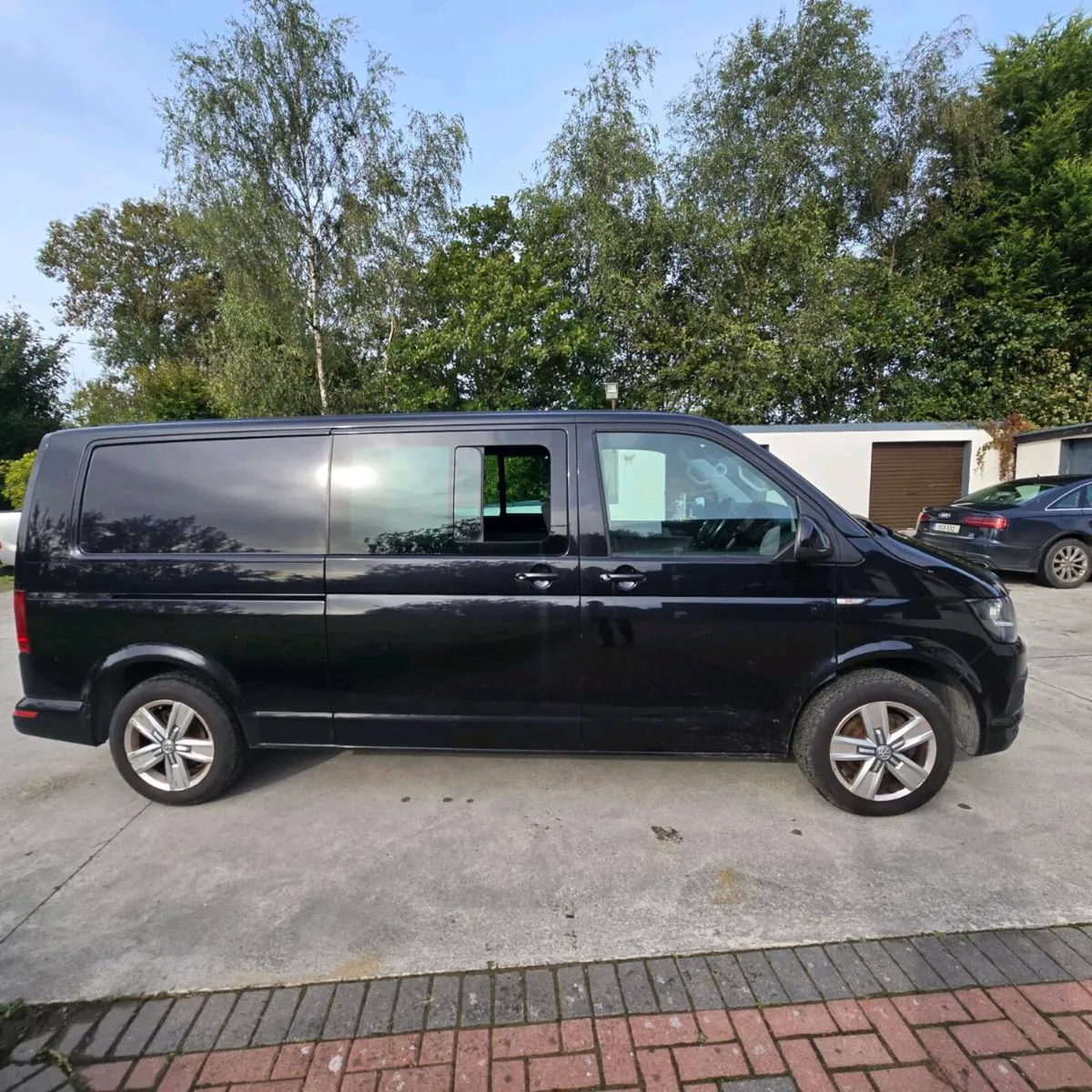 Vw Transporter T6 T32 Highline  kombi - Image 4