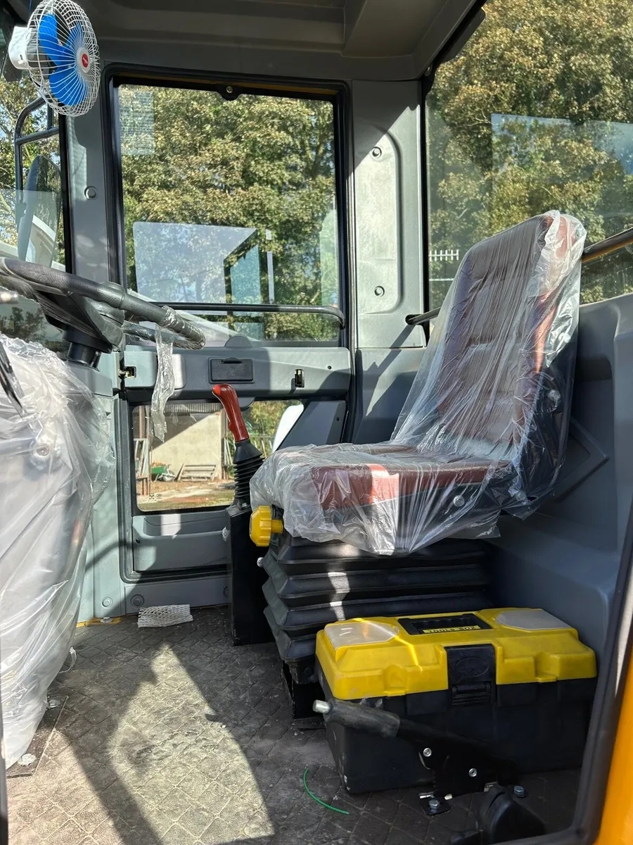 JBG WL20 wheeled loader - Image 4