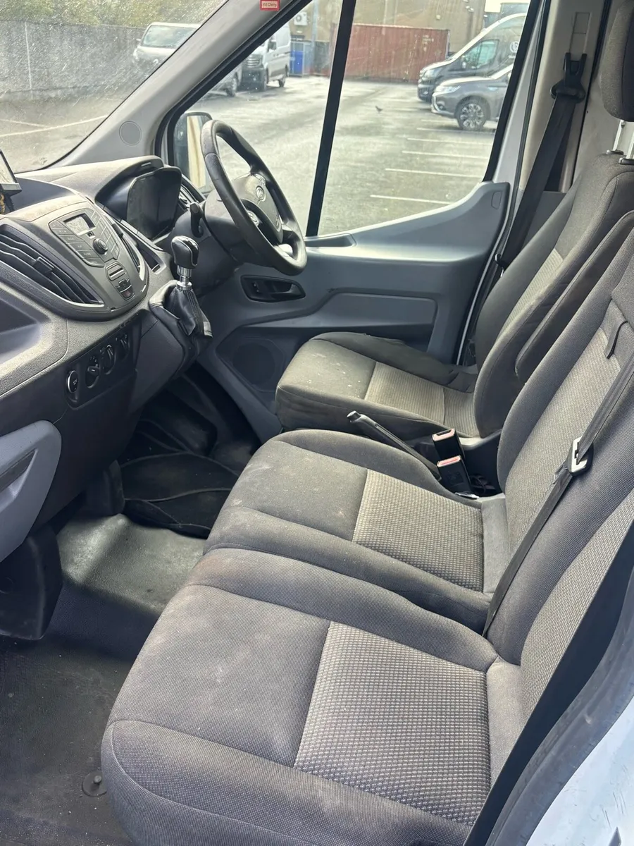 Ford Transit - Image 4