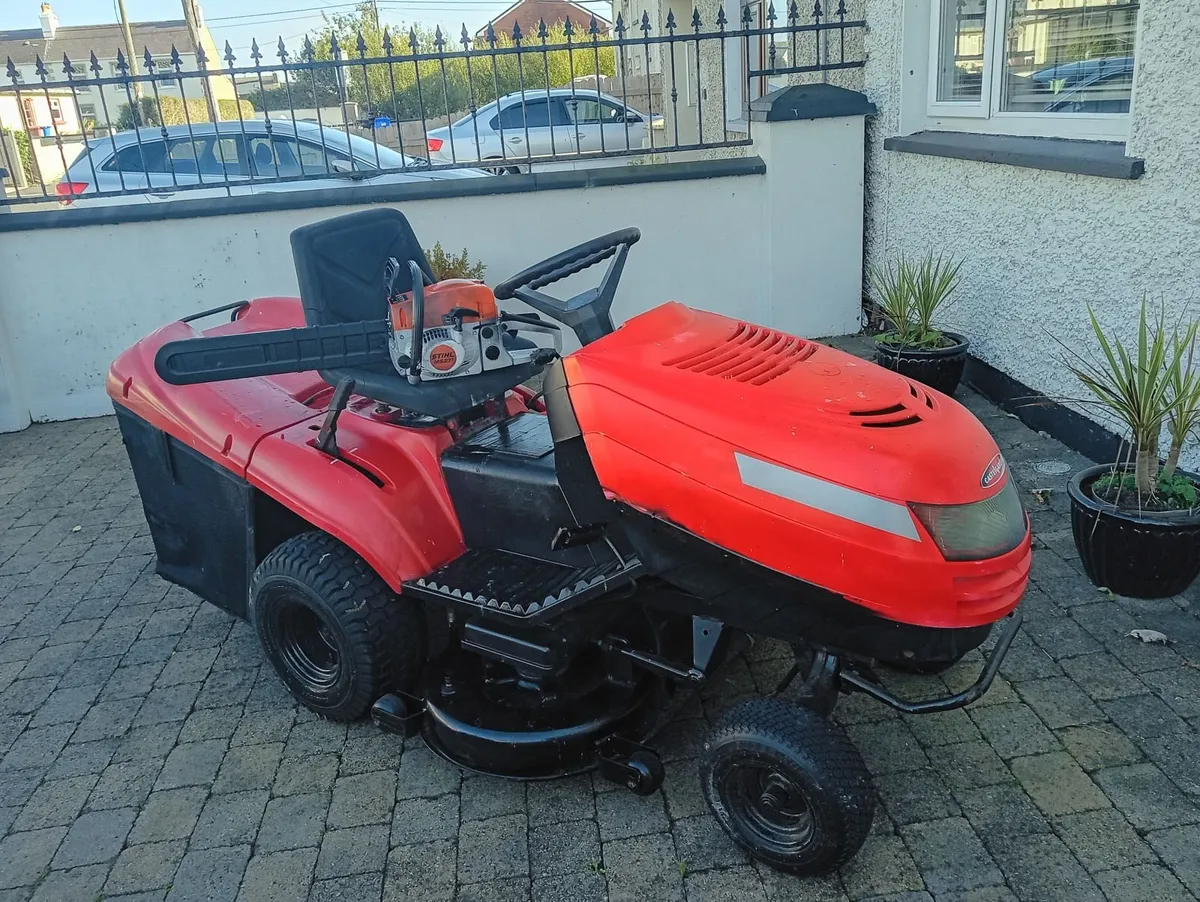 Castlegarden ride on lawnmower