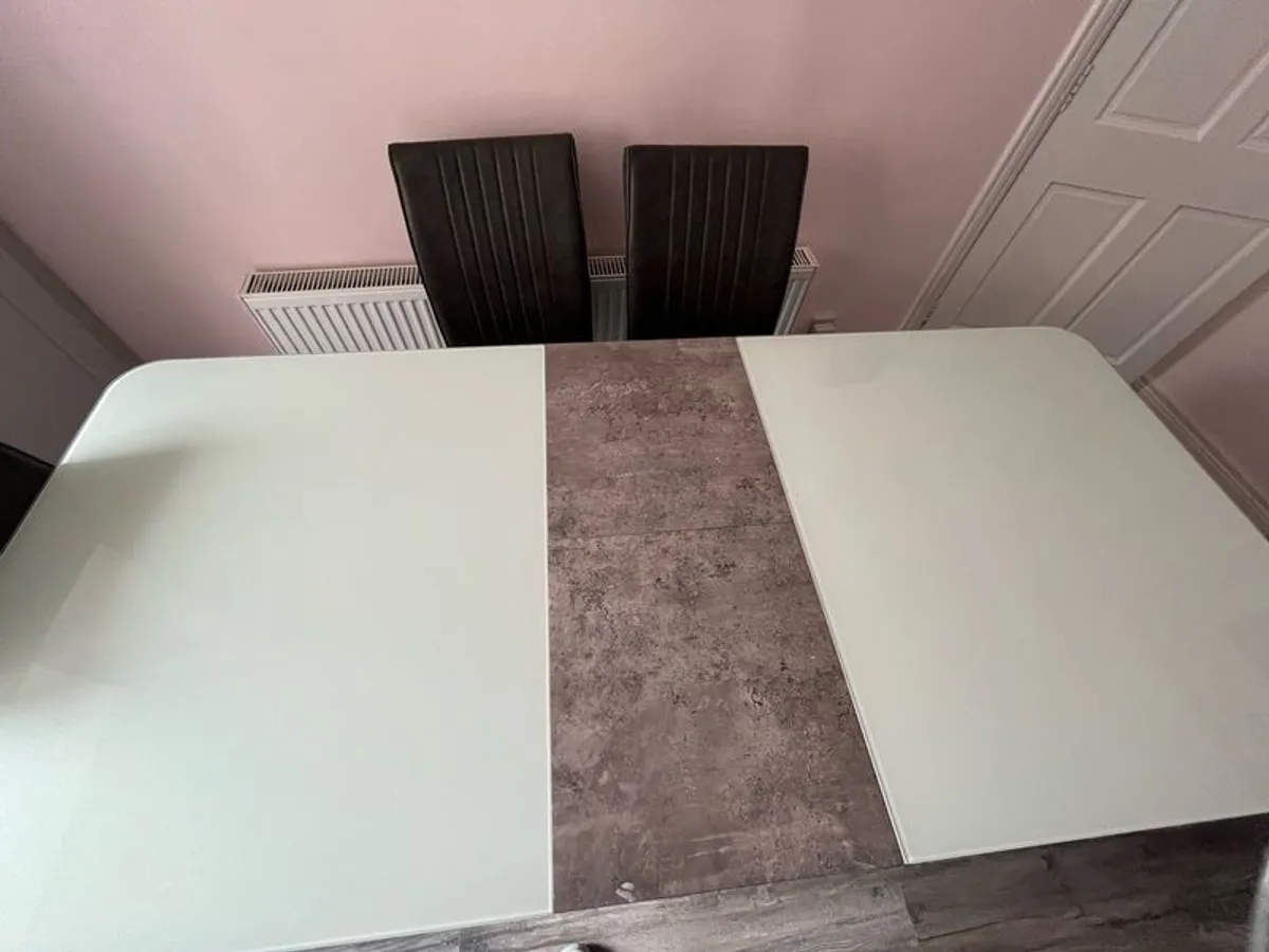 table & 6 chairs - Image 4
