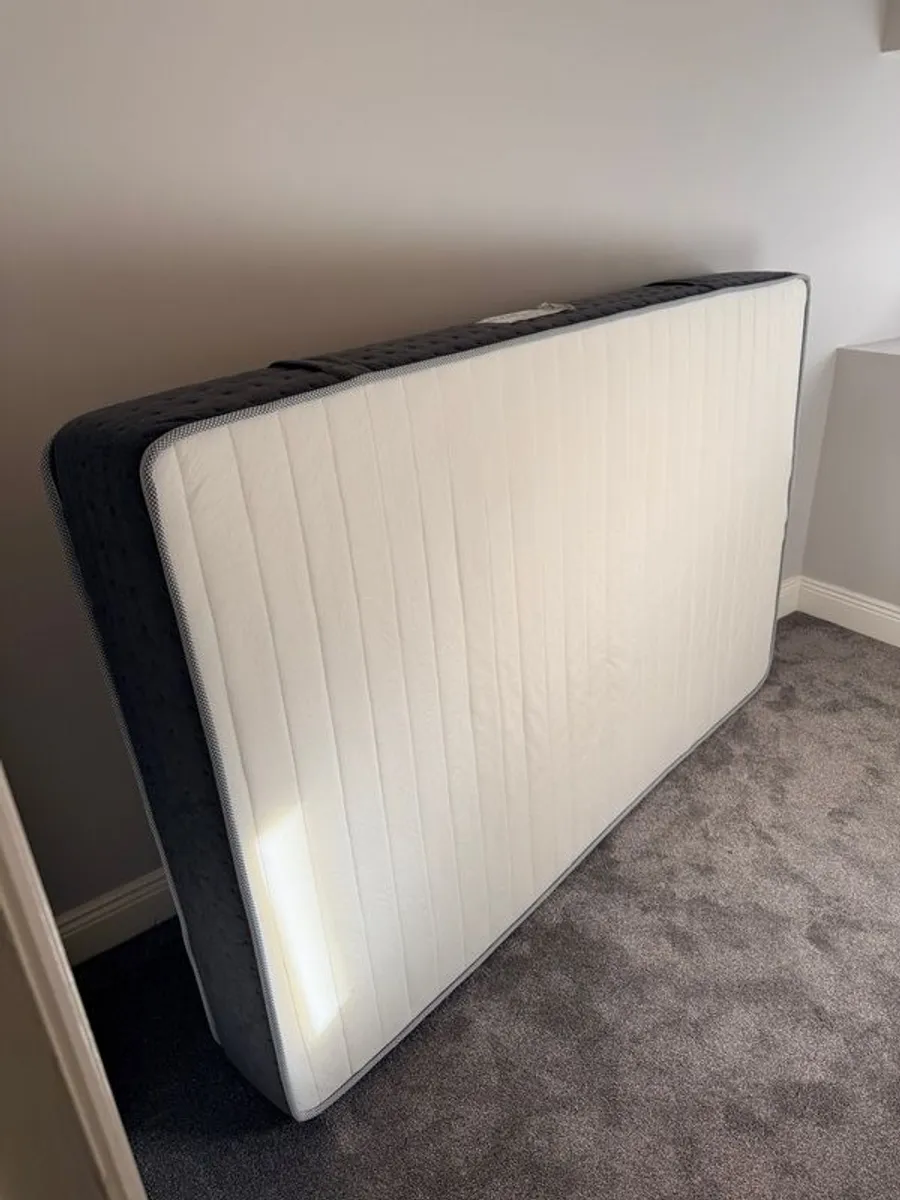matress - Image 1
