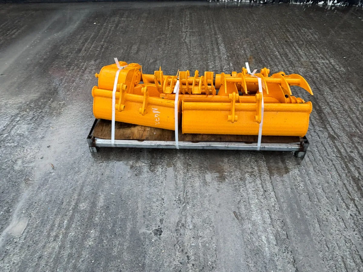 Mini Excavator Attachment Set - Image 1
