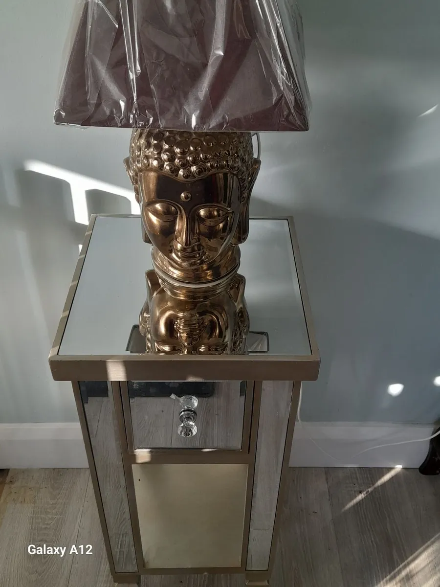 Lamp table and lamp - Image 1