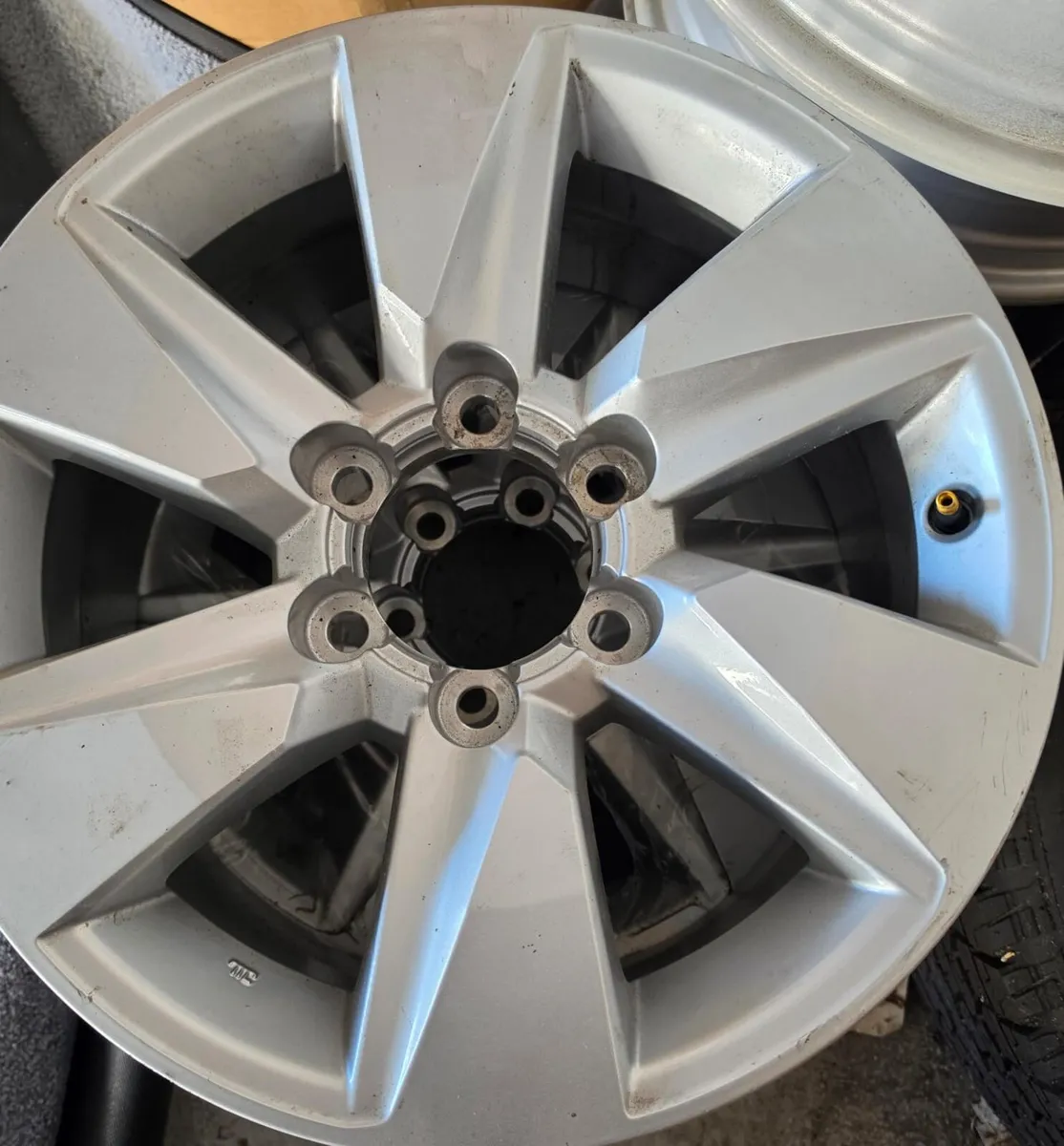 Genuine Toyota Land Cruiser 17” Alloy Rims –Unused - Image 1