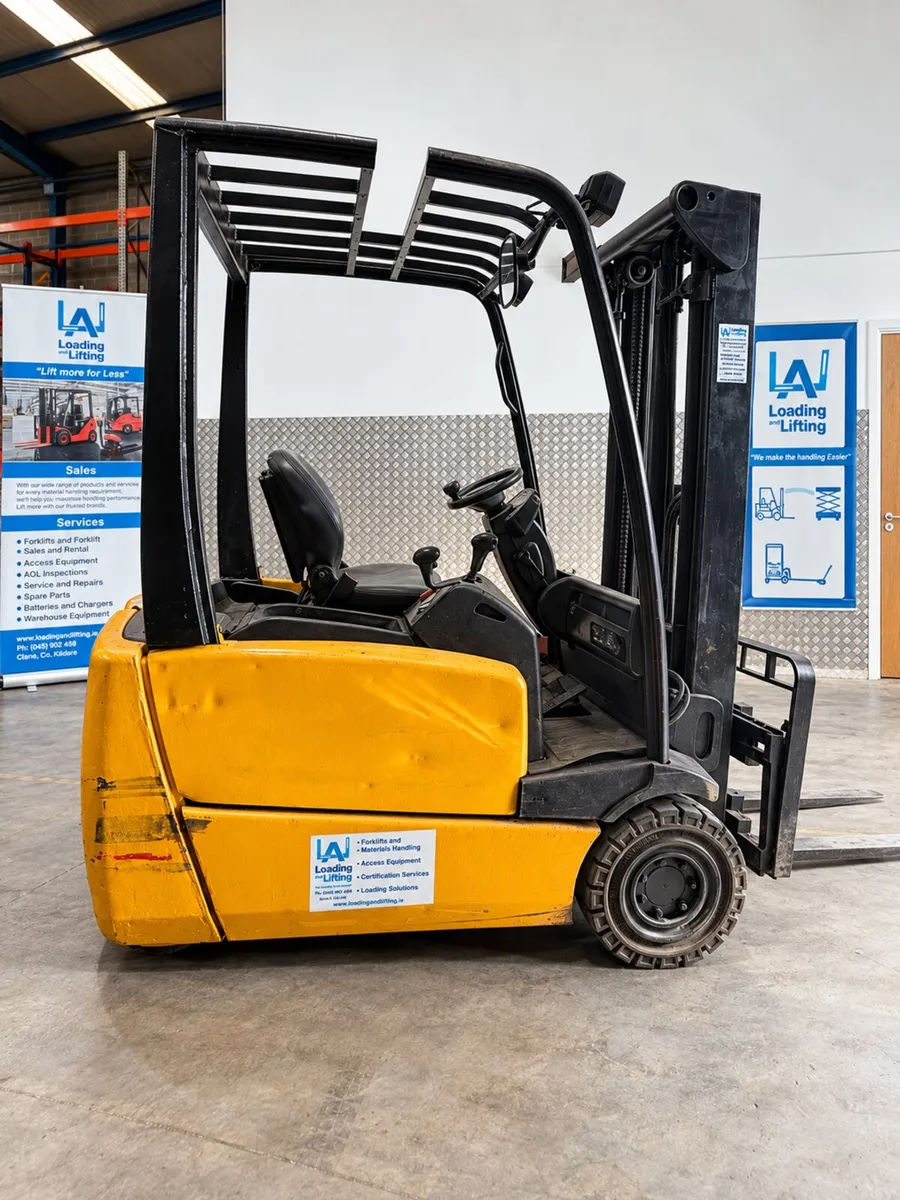 Electric Forklift Trade Sale - Image 4