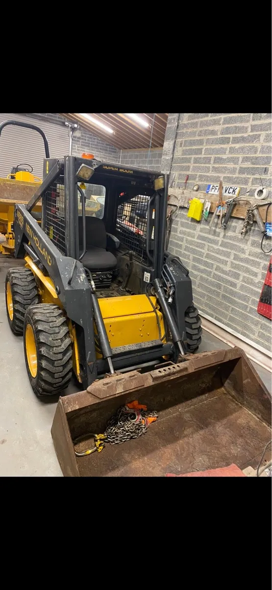 New Holland skidsteer - Image 2