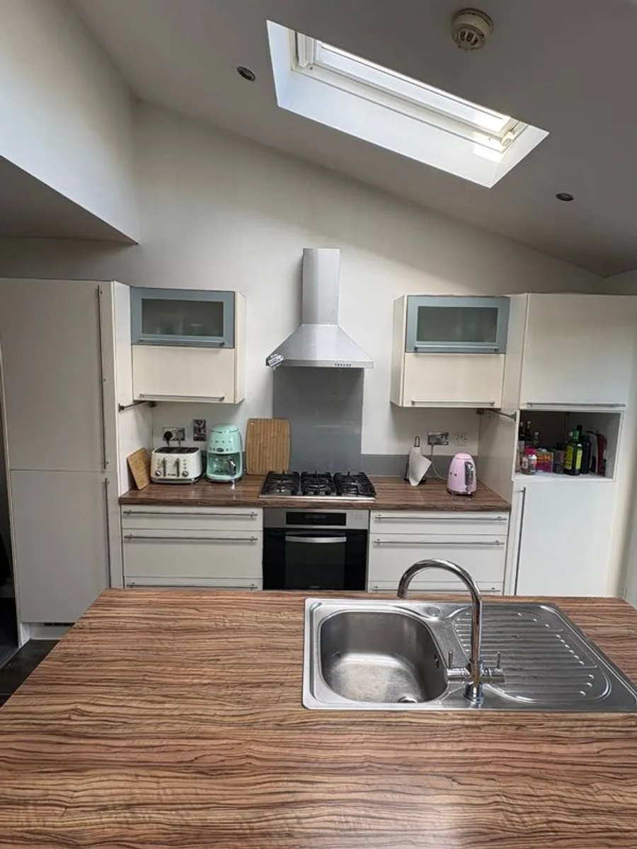 Kitchen - Image 1