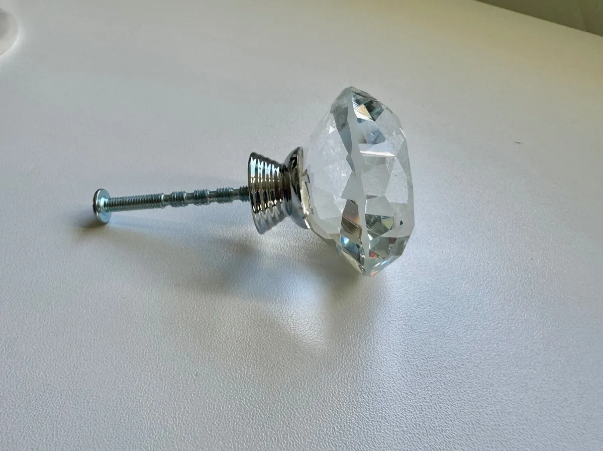 Crystal drawer/door knobs - Image 3