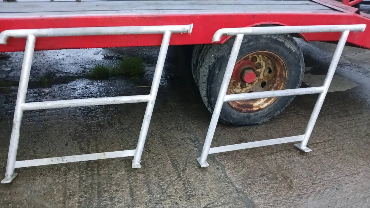 Hand rails - Image 1