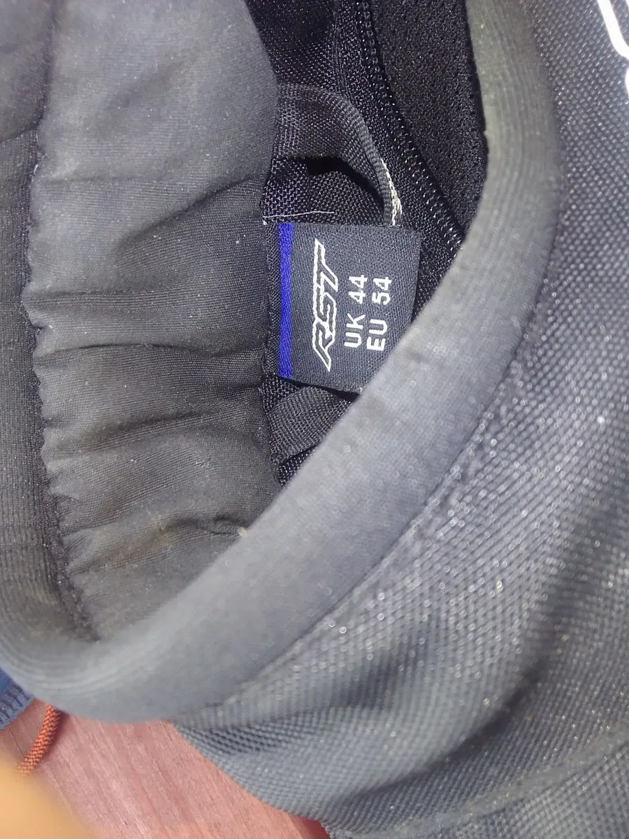Motorcycle jacket - Image 2