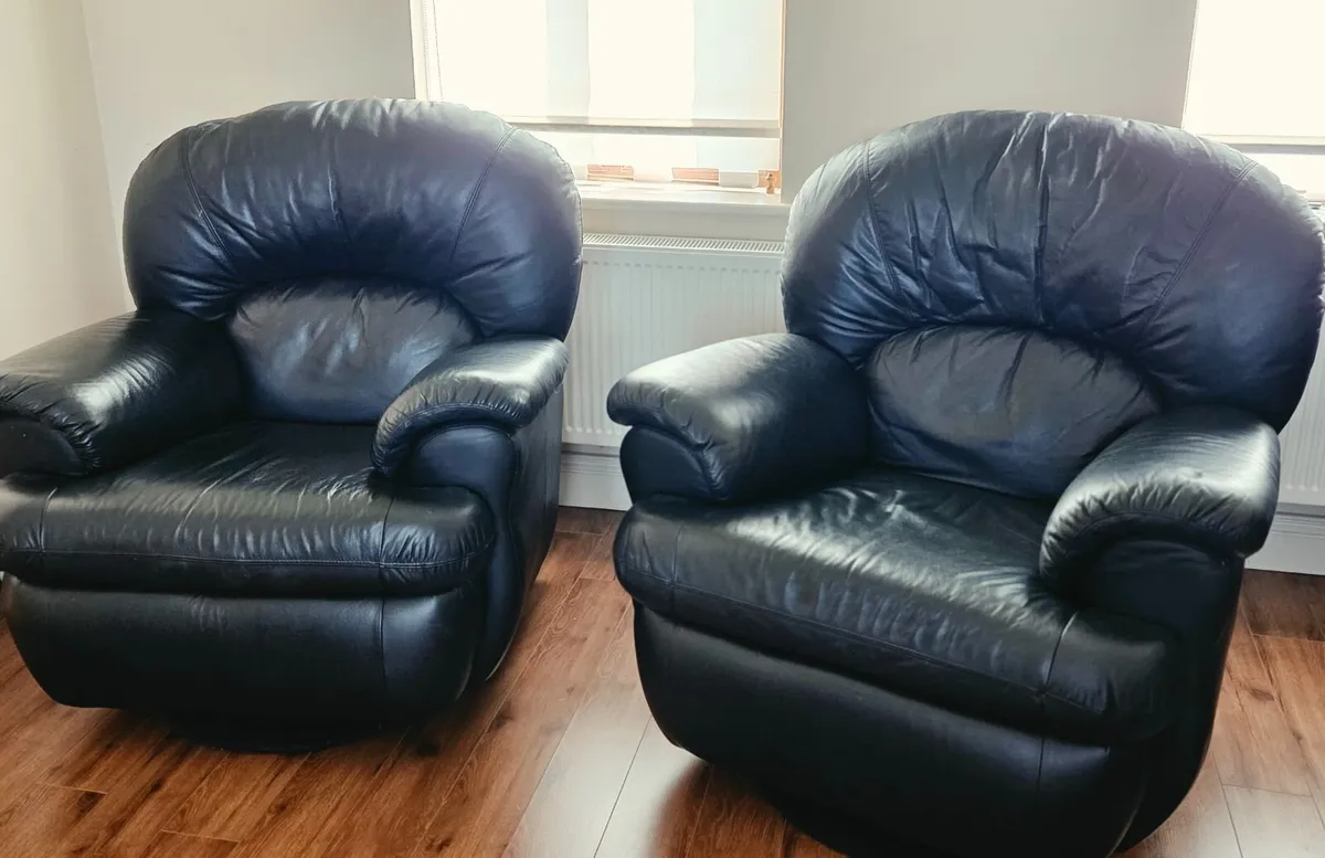 Sofa & 2 recliners - Image 1