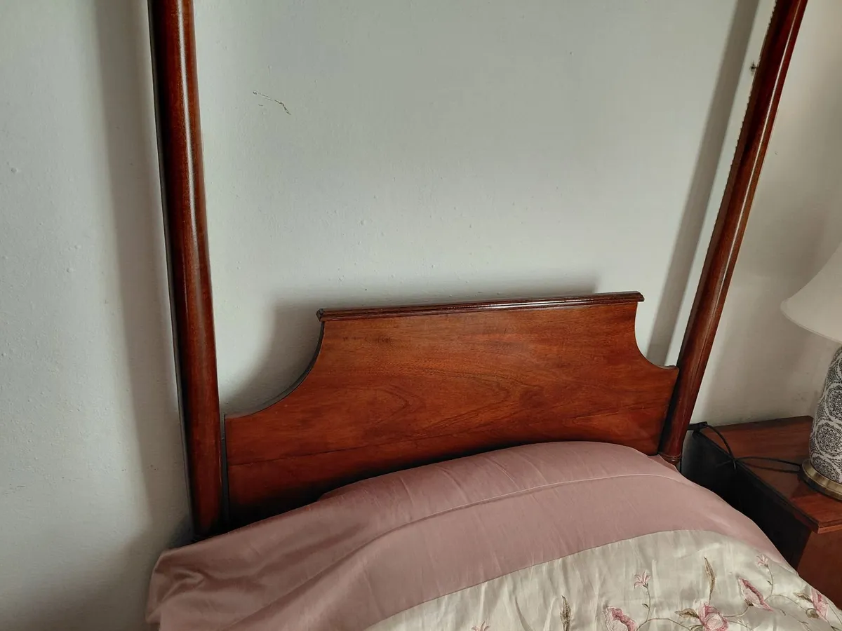4 poster bed - Image 4