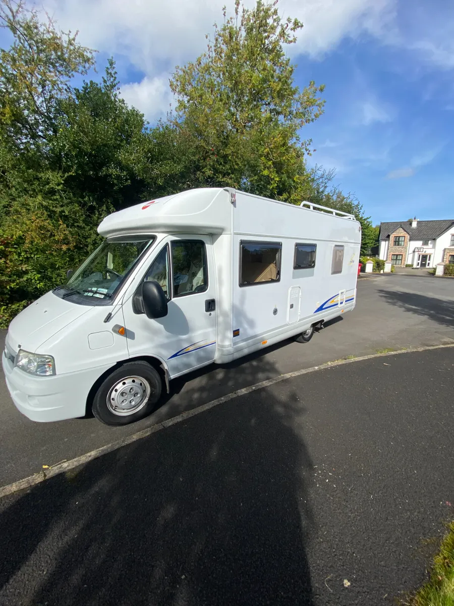2004 BURSTNER T615 - Image 2