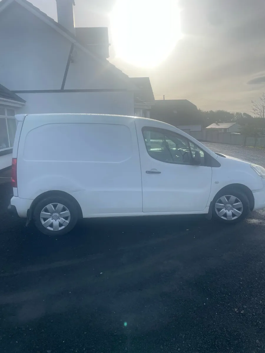 Citron Berlingo - Image 3
