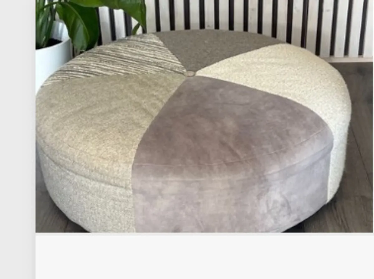 Couch - Image 4