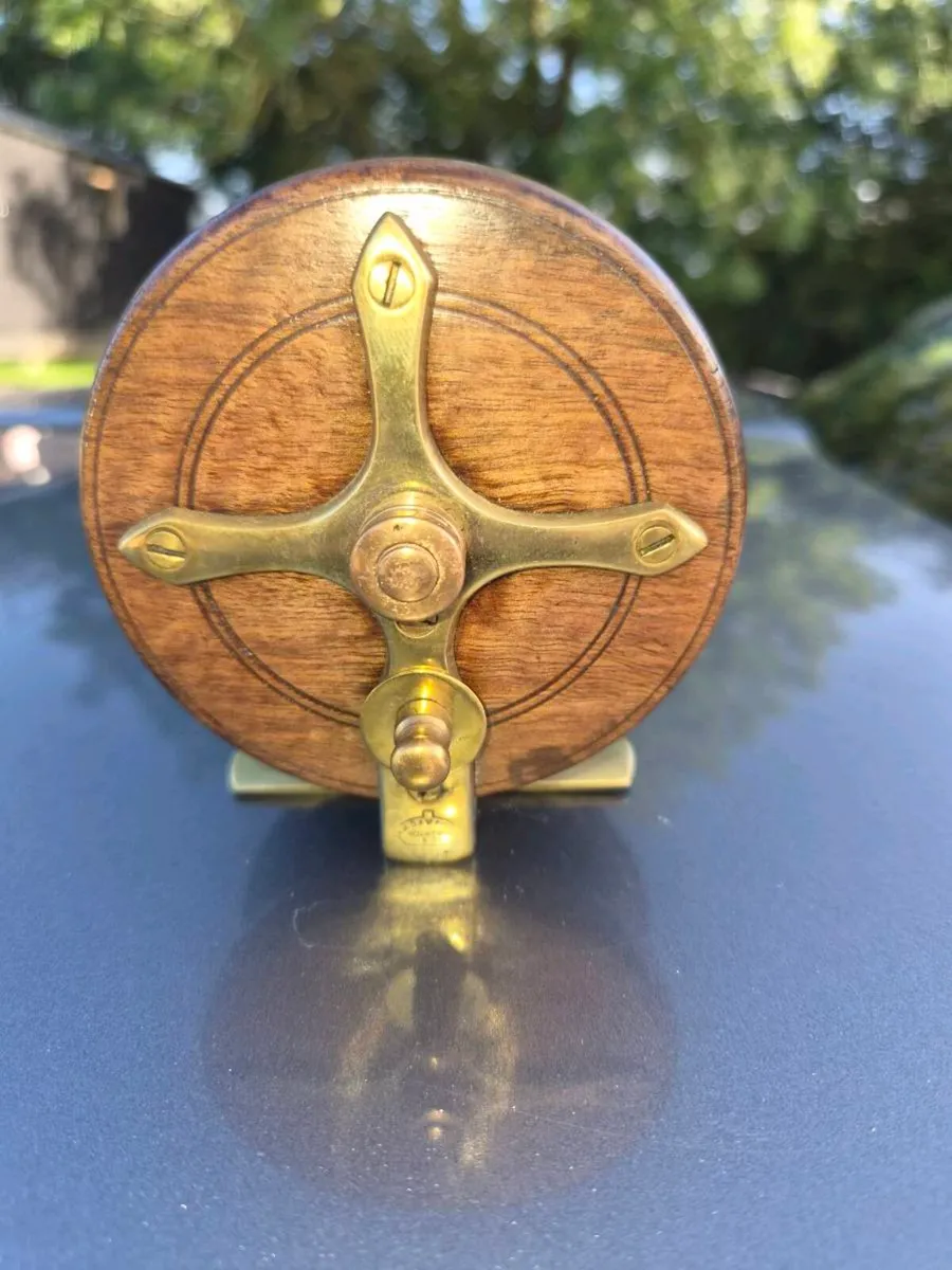 Old brass  fishing  reel - Image 1