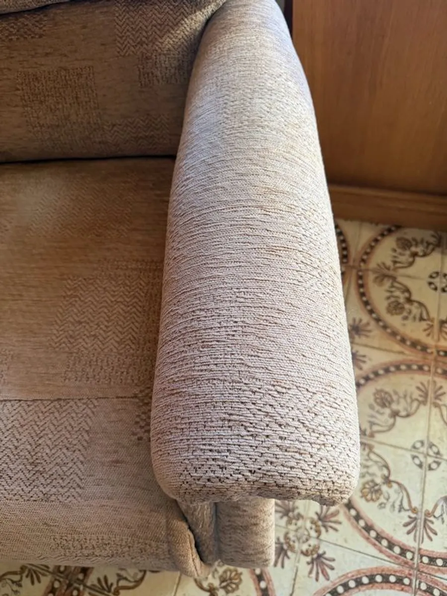 Electronic armchair for seniors. Lift and rise . - Image 3