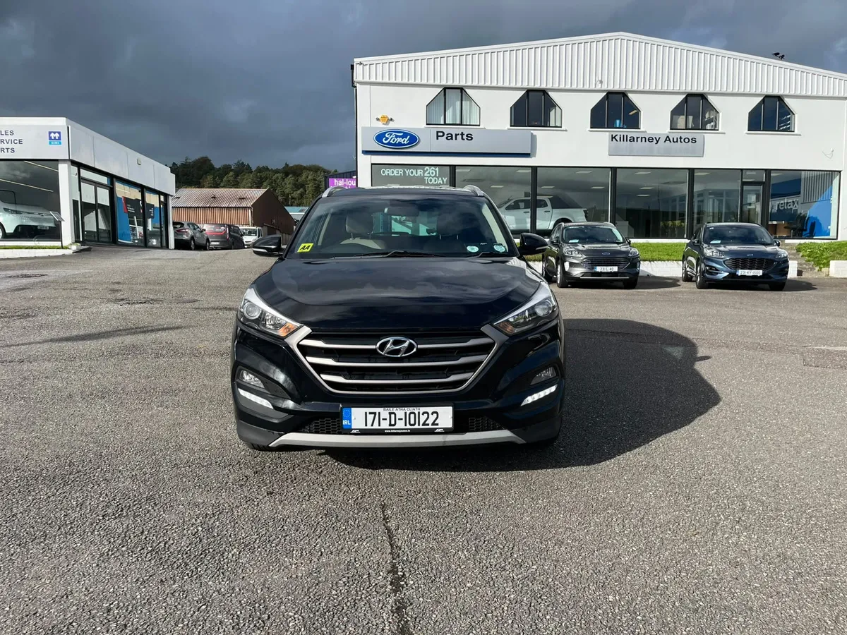 Hyundai Tucson Executive 2 Seat Commercial 2017 - Image 2