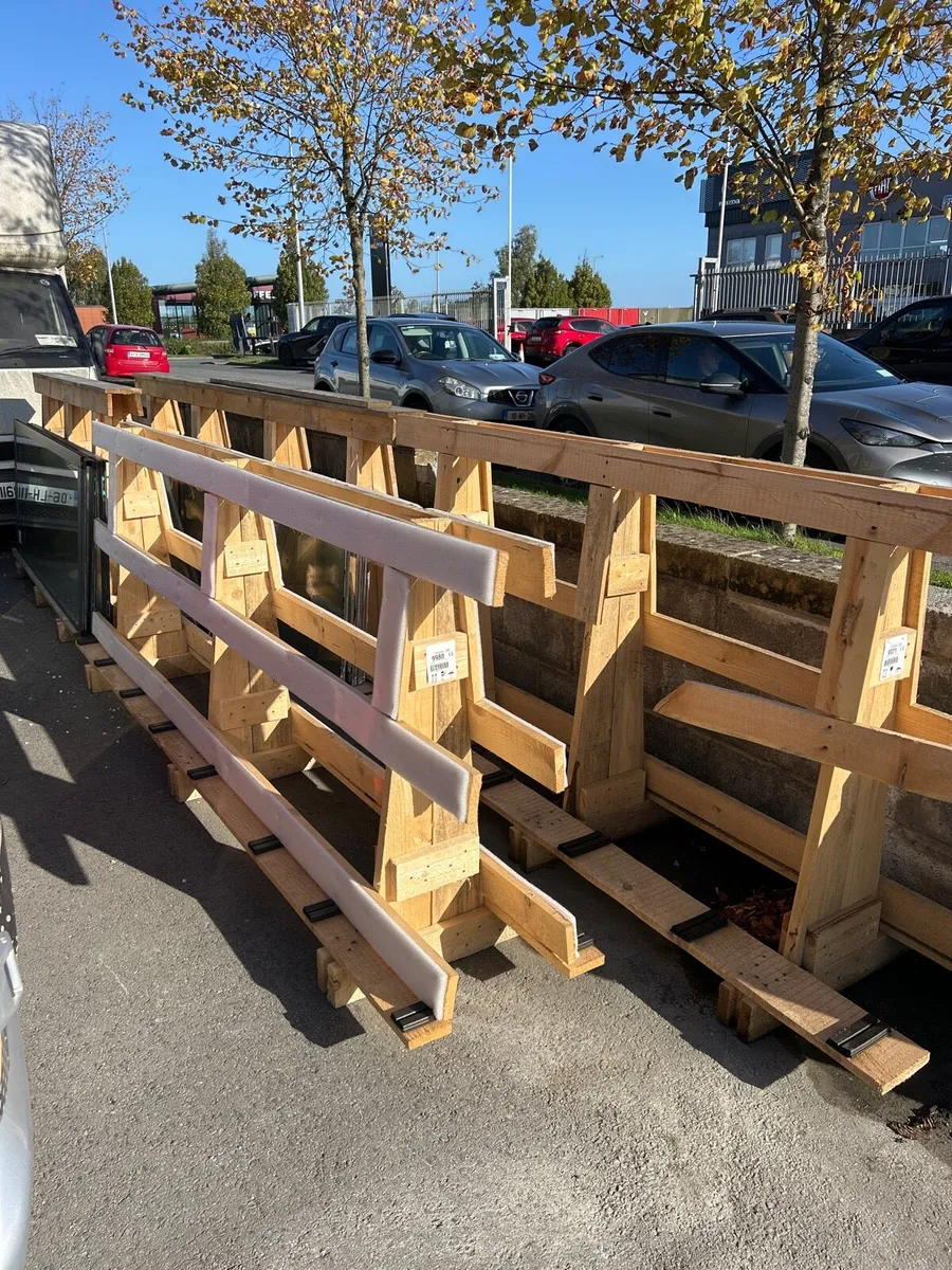 A frame pallets