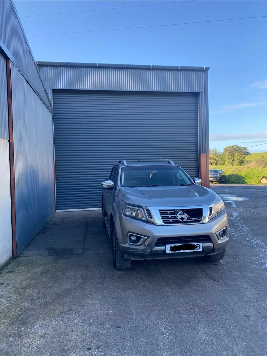 2017 Nissan Navara for breaking - Image 3