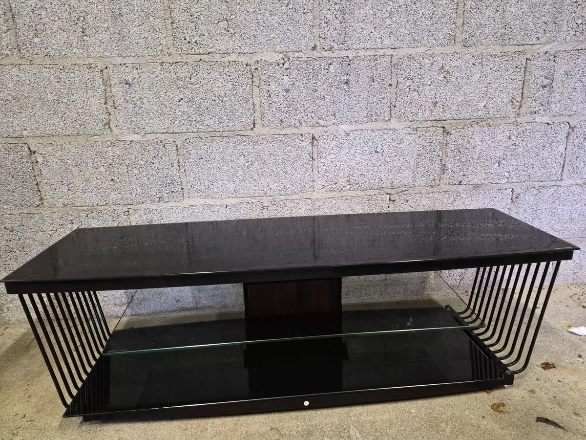 TV stand - Image 2