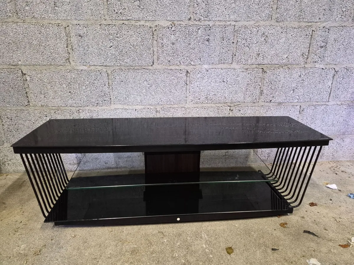 TV stand - Image 4
