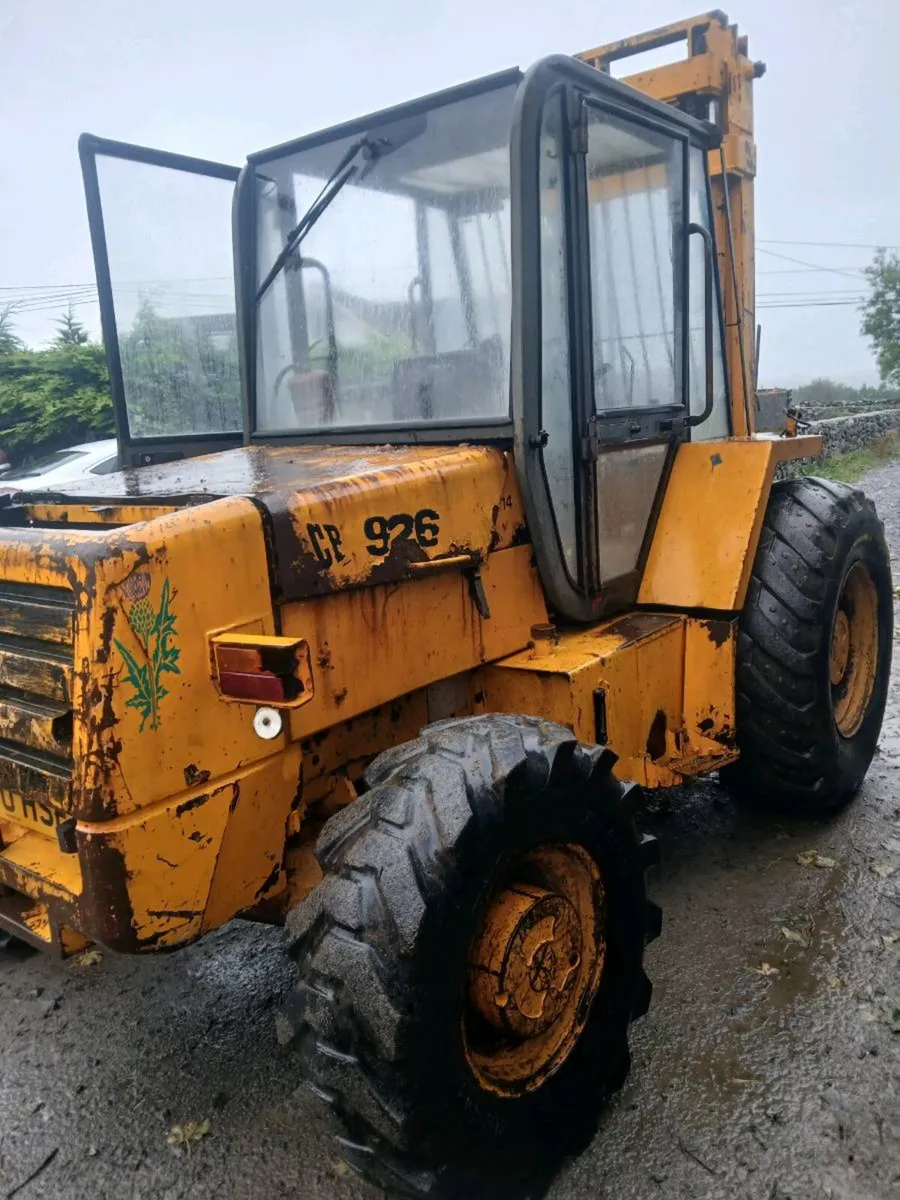 Forklift - Image 4